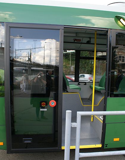 Trolejbus Solaris Trollino 12 s elektrovýzbrojí Škoda  pro švédskou  Landskronu 