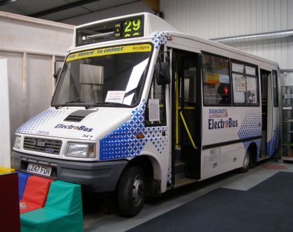 Britští veteráni objektivem Duncana Paynea: Oxford Bus Museum rally