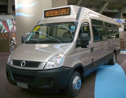 IRISBUS IVECO na veletrhu Autocar Expo: Podrobnosti k autokaru Magelys Pro