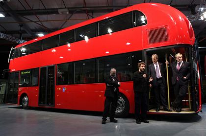 Nový doubledecker pro Londýn byl představen v depu London Transport Musea