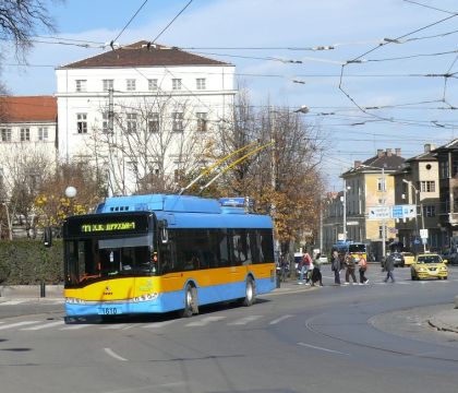 'Sofie'  v Sofii. Záběry škodováckých trolejbusů v karosérii Solaris v provozu