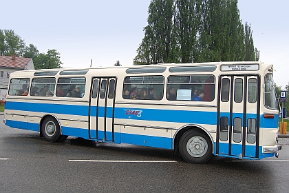 Historická tavba železa a možnost jízdy historickým autobusem