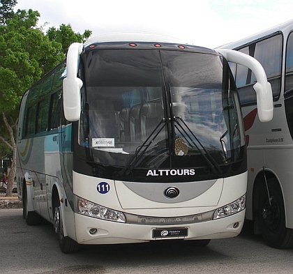 Autobusová pohlednice z Dominikánské republiky