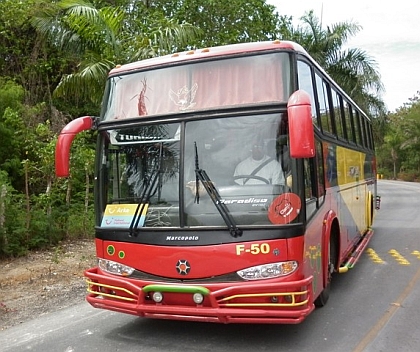 Autobusová pohlednice z Dominikánské republiky