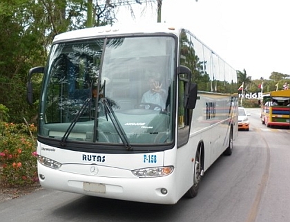 Autobusová pohlednice z Dominikánské republiky