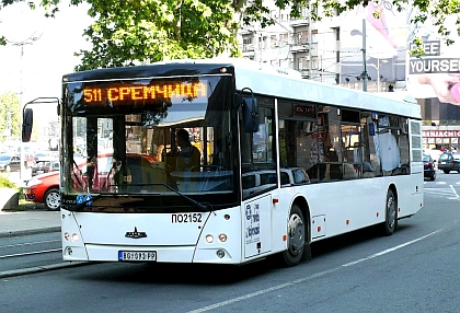 Autobusová, trolejbusová  a tramvajová pohlednice z Bělehradu 