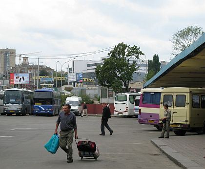 Pohlednice  z autobusových nádraží na východě 1: Kyjev