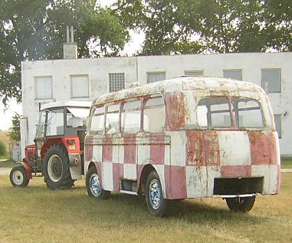 Další autobusový veterán se chystá na renovaci. Přívěs Karosa B 40