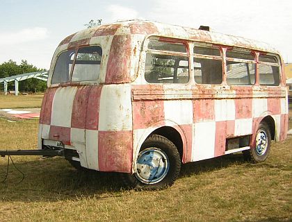 Další autobusový veterán se chystá na renovaci. Přívěs Karosa B 40