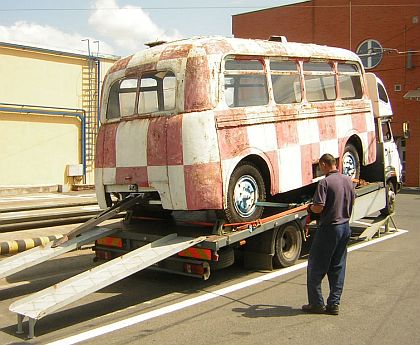 Další autobusový veterán se chystá na renovaci. Přívěs Karosa B 40