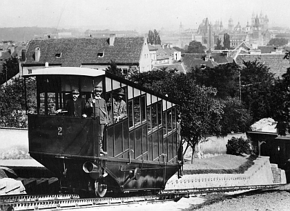 Lanová dráha na Petřín slaví 120 let od zahájení provozu