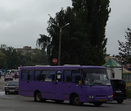 Pohlednice  z autobusových nádraží na východě 6: Vinica