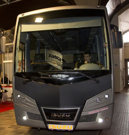 Ohlédnutí: TURANCAR CZ představil na Czechbus malokapacitní  autobusy  ISUZU: 