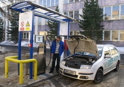 BUSportál jezdí na CNG: Tankování v Liberci a Jablonci nad Nisou