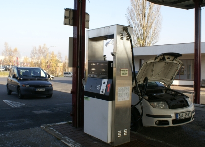 BUSportál jezdí na CNG: Tankování v Liberci a Jablonci nad Nisou