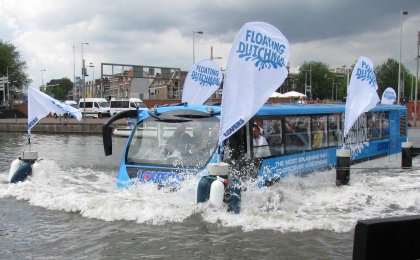 Obojživelné autobusy: ''Floating Dutchman'' v Amsterdamu v obrazech 