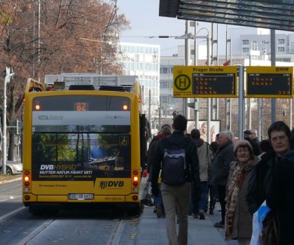 Dopravní pohlednice z předvánočních Drážďan 