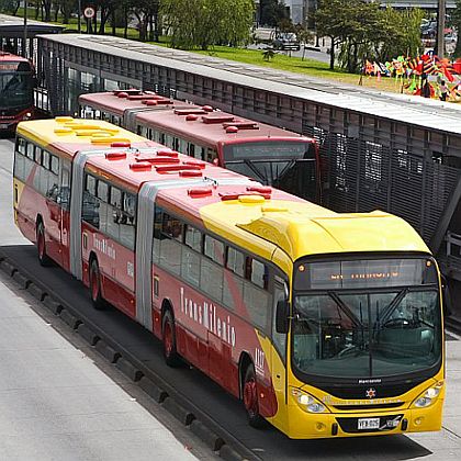 688 podvozků Volvo pro kolumbijskou Bogotu