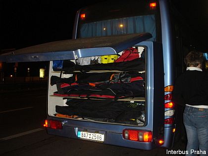 Interbus Praha: 17.12. vyjel na trasu Praha - Špindlerův Mlýn první ze skibusů