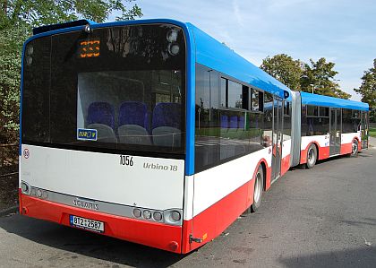 Solaris Urbino 18 u dopravce Veolia Transport Praha v barevném provedení PID