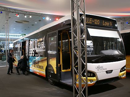 IAA Hannover XIX.: Karosáři z Beneluxu: VDL Bus &amp; Coach a Van Hool