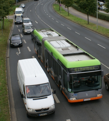 Zajímavé kloubové autobusy Mercedes-Benz Citaro v designu 'James Irvine'