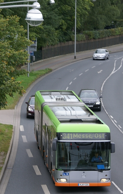 Zajímavé kloubové autobusy Mercedes-Benz Citaro v designu 'James Irvine'