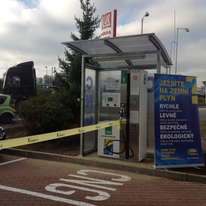 První plnicí stanice CNG je v provozu v Opavě - na čerpací stanici LUKOIL 