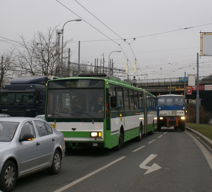 Fotoreportáž z 'rozlúčkové'  jízdy kloubového trolejbusu Škoda 15 Tr