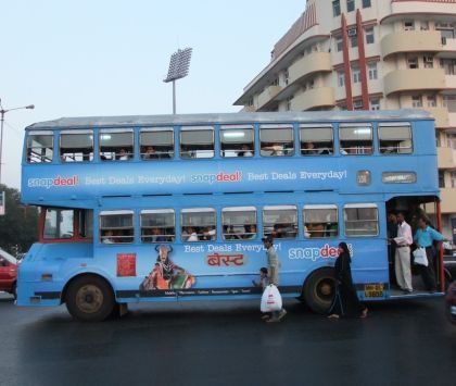 Nejen autobusová pohlednice z Indie