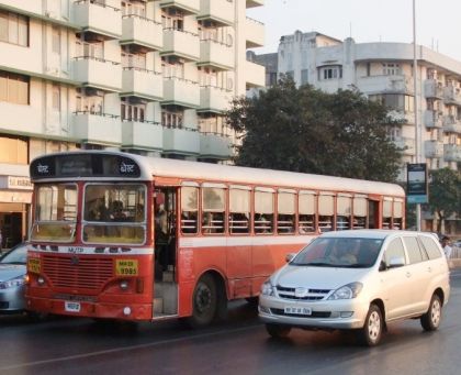 Nejen autobusová pohlednice z Indie