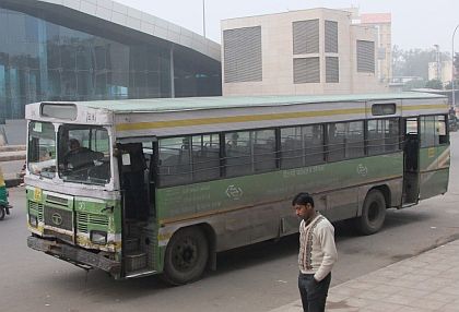 Nejen autobusová pohlednice z Indie