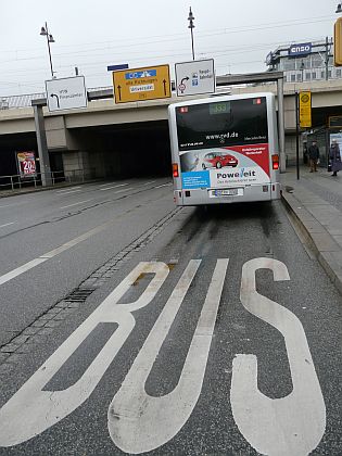 Dopravní pohlednice z Drážďan II. MHD nejen ve žluti,