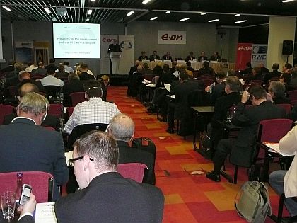 Z prvního dne NGV 2012 Praha - Perspektivy rozvoje a využití CNG v dopravě 