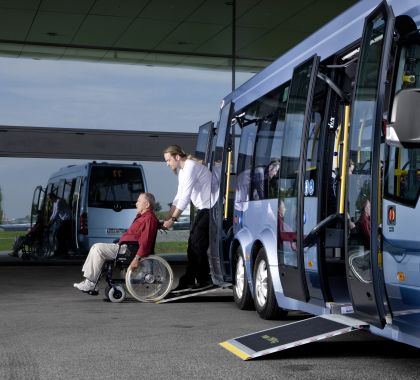 Představujeme minibusy Mercedes-Benz III.  Tříosý Sprinter City 77