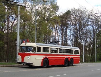 Záběry ze zkušební jízdy pražské Tatry T400 ev.č. 9431, která byla následně