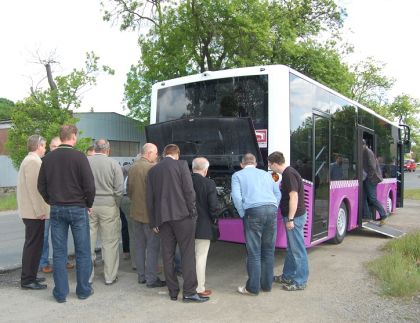 Záběry malokapacitního autobusu  ISUZU CITIBUS z testovacího turné