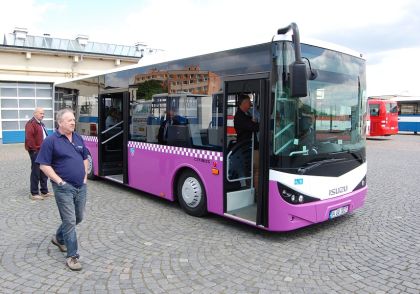 Záběry malokapacitního autobusu  ISUZU CITIBUS z testovacího turné