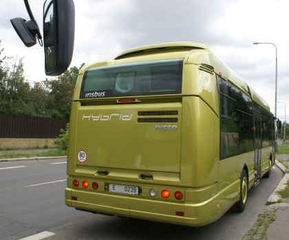 Dva městské autobusy Citelis přátelské k životnímu prostředí - hybridní a na CNG