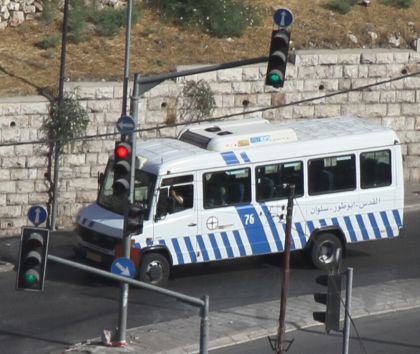 Autobusová pohlednice z Jeruzaléma - tentokrát bez Irizarů