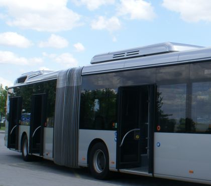 Hybridní kloubové Citaro G Hybrid na návštěvě v Praze