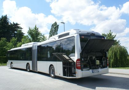 Hybridní kloubové Citaro G Hybrid na návštěvě v Praze