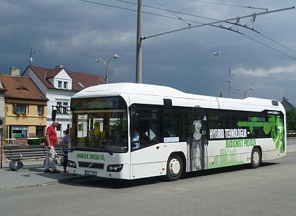 Dopravní podnik měst Chomutova a Jirkova  testoval hybridní autobus VOLVO 7700