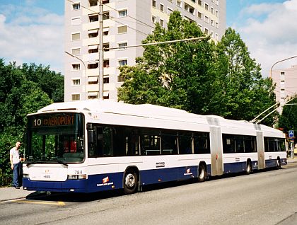 Nabídne Škoda obří trolejbus? Firma mapuje trh