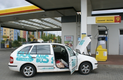 BUSportál jezdí na CNG: Neplánovaná recenze stanice Švehlova v areálu Shell