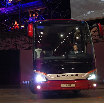 Setra slavnostně odhalila ve Stuttgartu novou řadu Setra ComfortClass 500