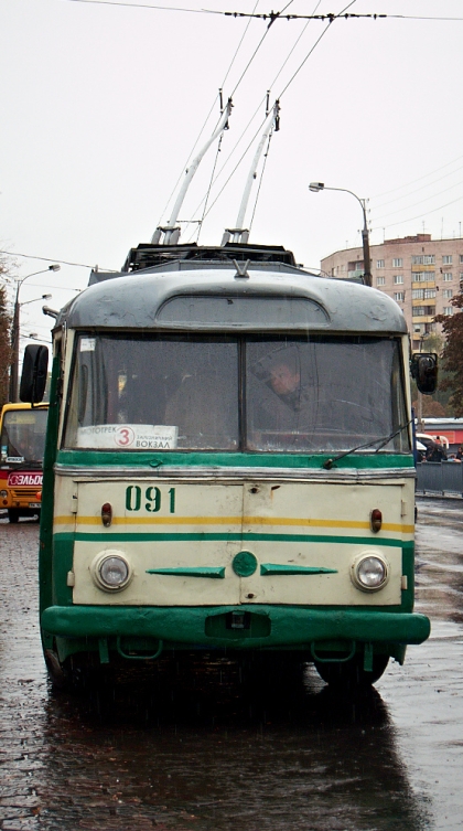 Autobusové a trolejbusové putování po Ukrajině III. Rivne a Škoda 9 Tr