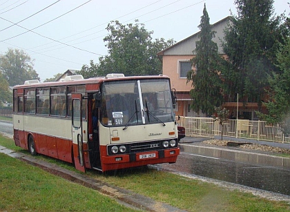 Autokarem Ikarus 256 do Maďarska