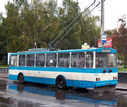 Autobusové a trolejbusové putování po Ukrajině IV. Rivne a Škoda 14 Tr