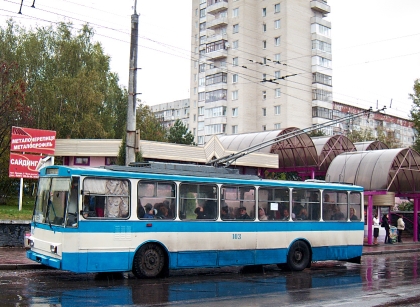 Autobusové a trolejbusové putování po Ukrajině IV. Rivne a Škoda 14 Tr